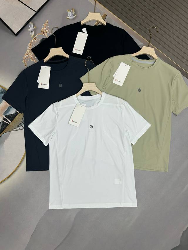Lulu's new men's ice silk quick-drying round neck short-sleeved shirt! T-shirt L