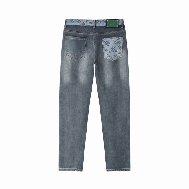 Dg Dolce & Gabbana's new spring and autumn jeans are very handsome and stylish.