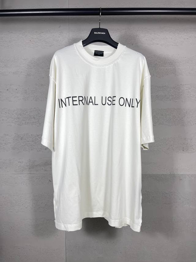 Real photos of the top version. Official quality Balenci*Ga Paris# New style. In