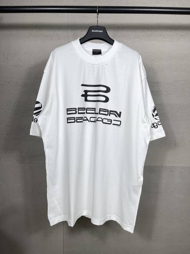 Real shot top version. Official quality Balenci*Ga Paris Ai Generated series new