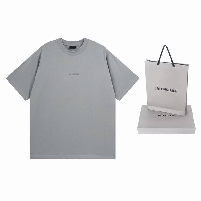 Real photos of the top version. Official quality Balenci*Ga Paris#Classic style.