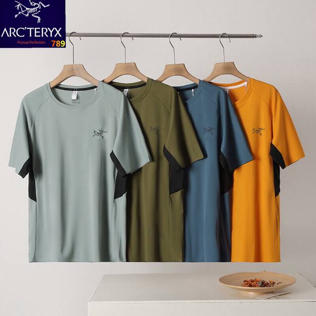 Arc'Teryx The same short-sleeved shirt as the one in the store. Arc'teryx men's