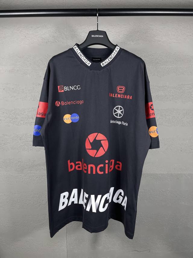 Real shot of the top version. Official quality Balenci*Ga Paris Balenci*Ga# lat