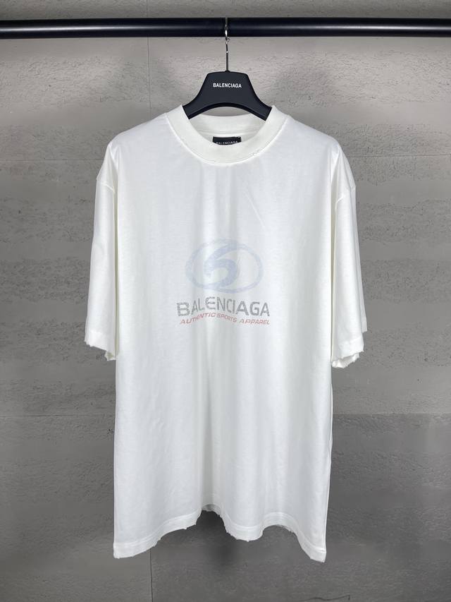 Real photos of the top version. Official quality Balenci*Ga Paris. New style. Ne