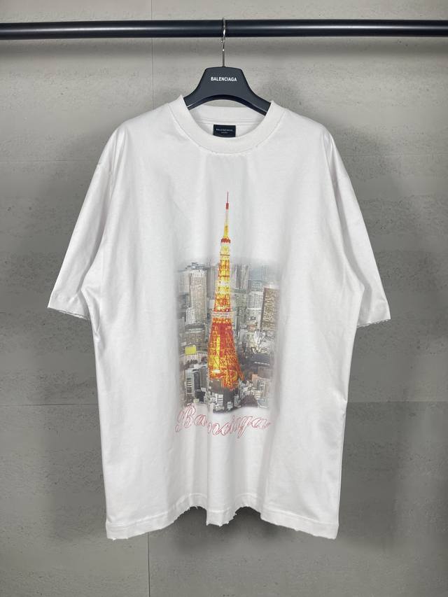 Real photos of the top version. Official quality Balenci*Ga Paris. New, Paris. L
