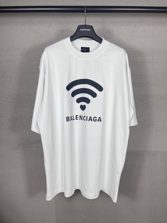 Real photos of the top version. Official website quality Balenci*Ga Paris. Limit