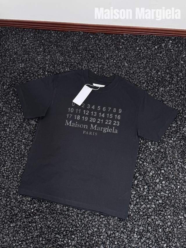 High version Maisonmargiela Margiela dark digital print short sleeves, unisex.