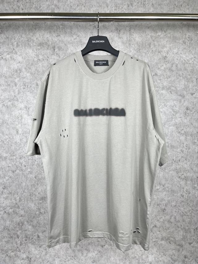 real shot top version. Official website quality Balenci*Ga Paris. Blurred Logo