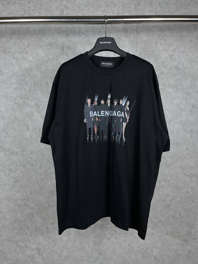 Real photos of the top version. Official quality Balenci*Ga Paris. Classic style