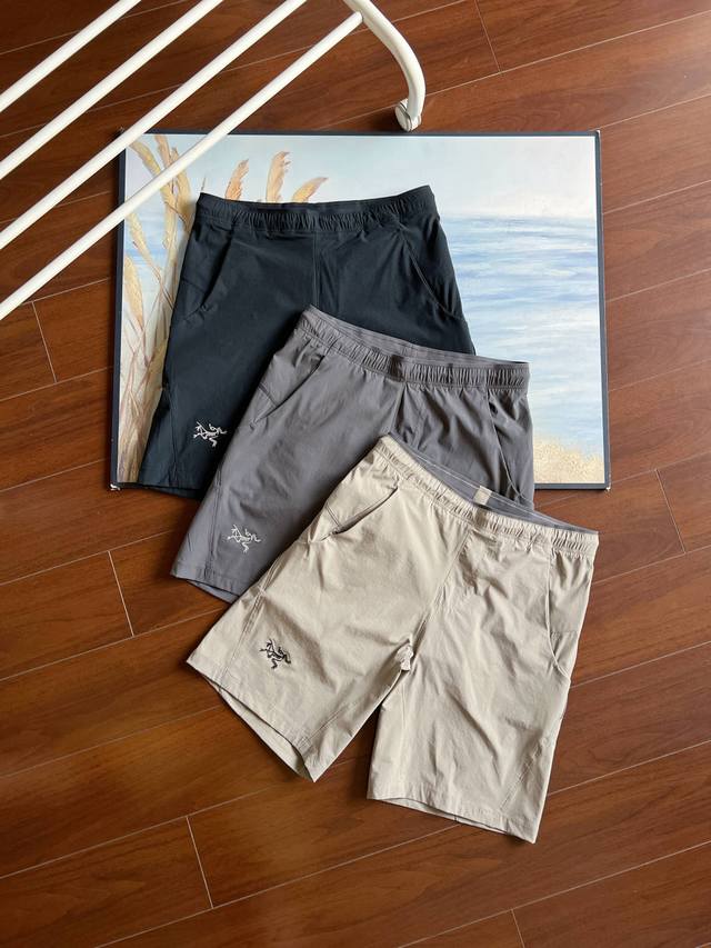 Arc'teryx Kragg Cotton Short Men's Casual Shorts Extremely breathable: Made of h