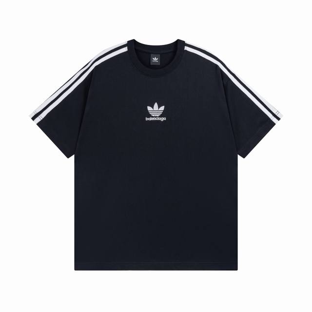 Details of the top version. Official quality Balenci*Ga Paris co-branded Adidas