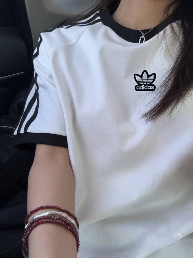 New Adidas Trefoil Three-Bar Raglan Contrast Color Splicing Ins Neckline Ribbed