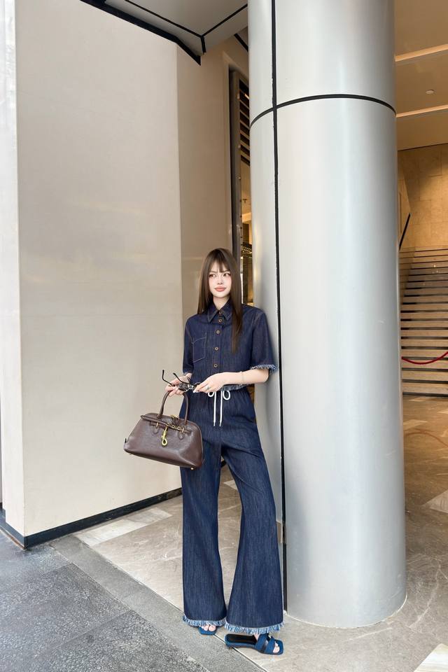 New shirtsLoew* Loewe 25 summer new retro denim fringe series trousersClassic da