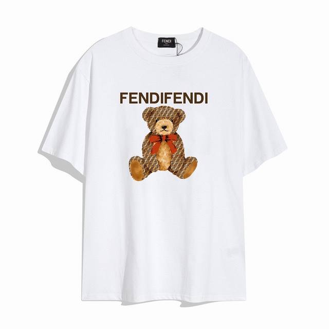 Fendi Fendi's new bear short-sleeved T-shirt, elegant design looks full of tempe