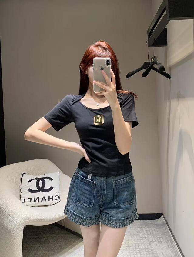 Model Picture Dior Denim Shorts with Monochrome From the style point of view, it