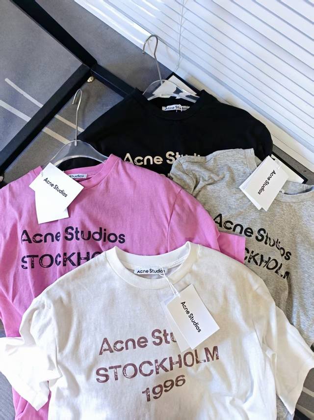 Details high version, the old cotton T-shirt is so fashionable and city, I love