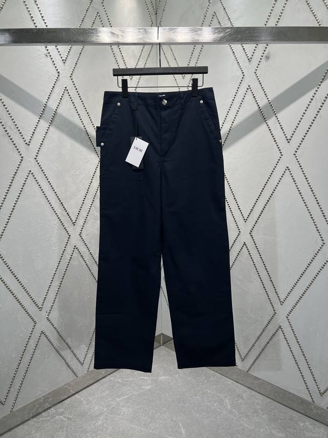 Dior 25Ss The new work jeans reinterpret the workwear style with a casual cut. C