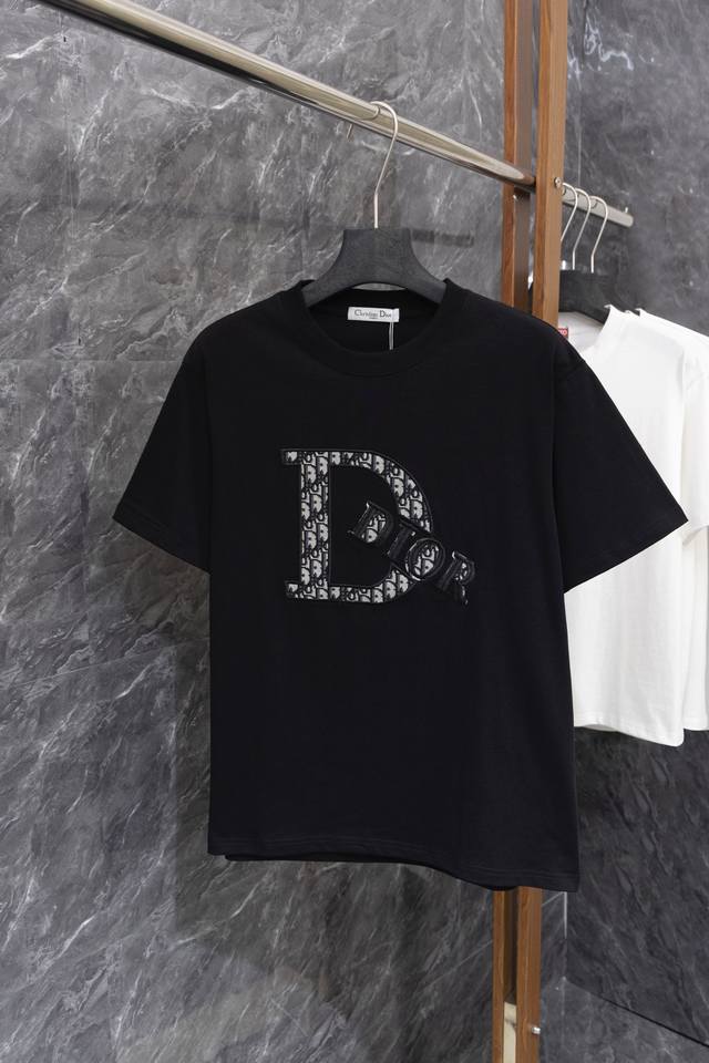 Style No. J82 Style: Dior Dior hidden flower patch embroidery short sleeves Col