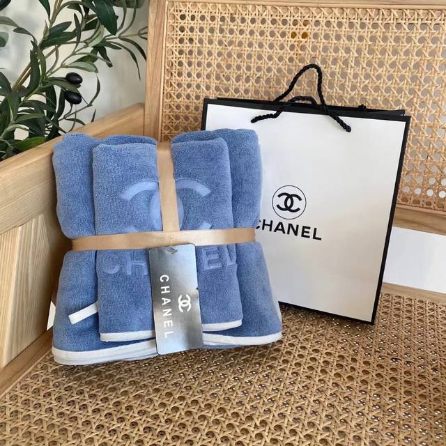 New arrival The latest Chanel hotel item! Chanel towels and bath towels Foreign