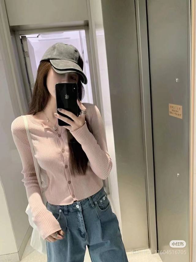 Top quality Style number: C001# Calvin Klein Ck classic basic wide round neck kn