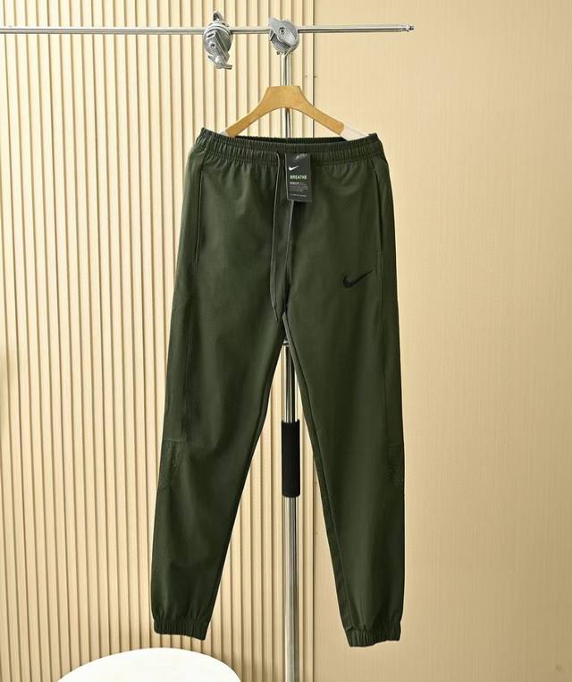 New thin breathable back leg laser punching breathable cool hook Nike Nk men's s