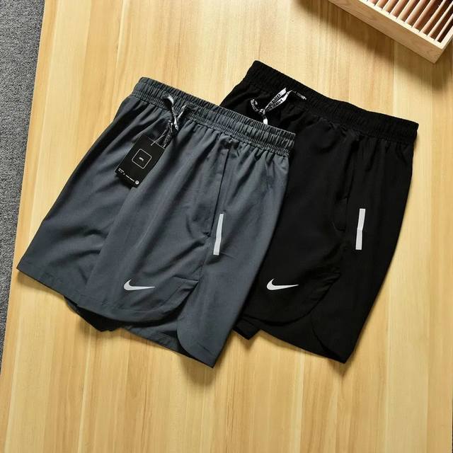New Nike hook summer quick-drying, light and stretchy shorts Reflective Logo +