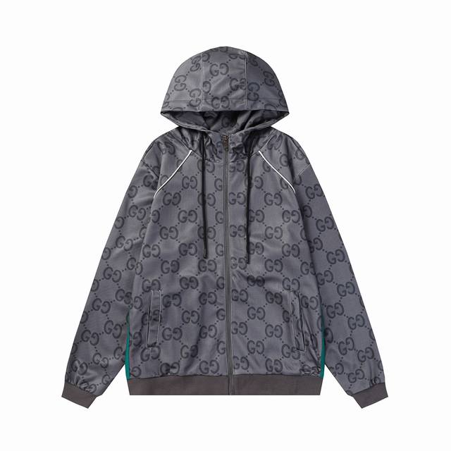 K02# 2640 The early spring menswear collection welcomes the arrival of warmer se