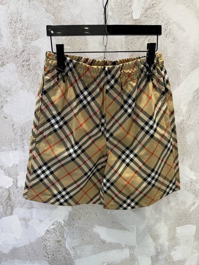 Burberr*Burberry Bbr Classic Twill Horse Beach Casual Shorts Fabric woven from d