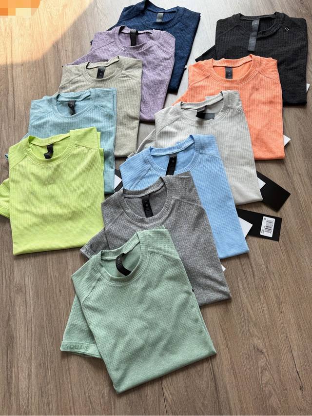 Lululemon Metal Vent Tech Series Ss23 Solid Color Printed Round Neck Pullover Sh