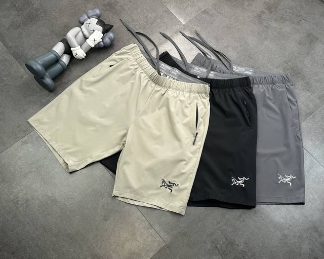 Trendy brand Arc Teryx Rampart Shorts series outdoor leisure commuting functiona