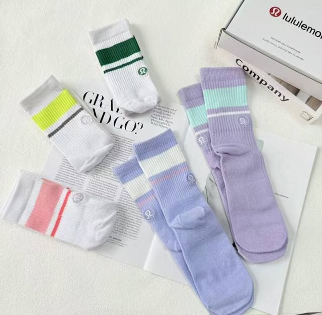 box Lulu mid-tube socks running fitness sports colorful striped candy color pur