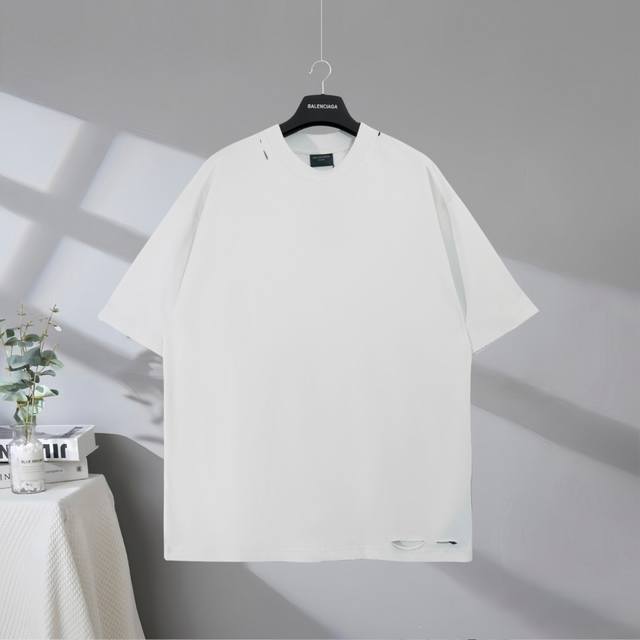 Top-grade, highest version, slightly larger size. Balenciaga, classic back lette