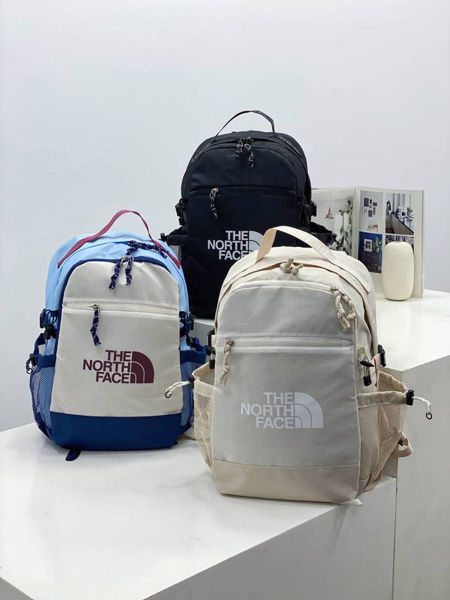 The North Face new three-color backpack in stock. The North Face large-capacity