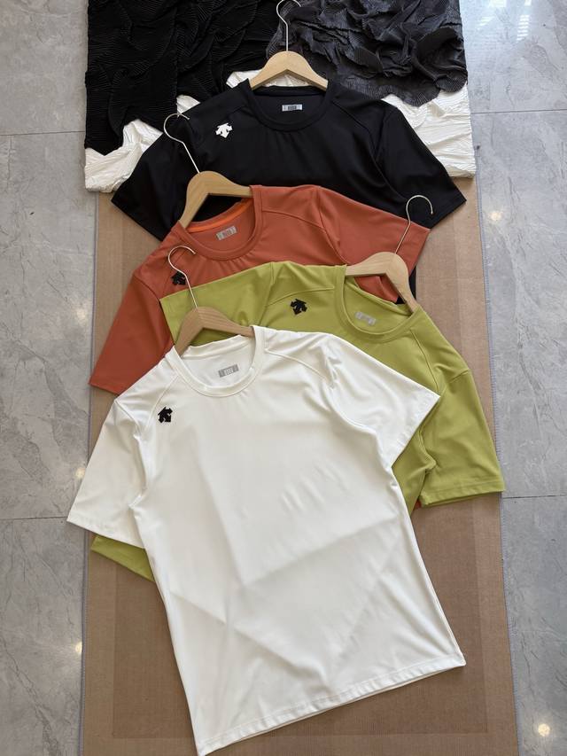 Descente Laser-perforated High-elastic Quick-drying Basic Outdoor Sports Commute