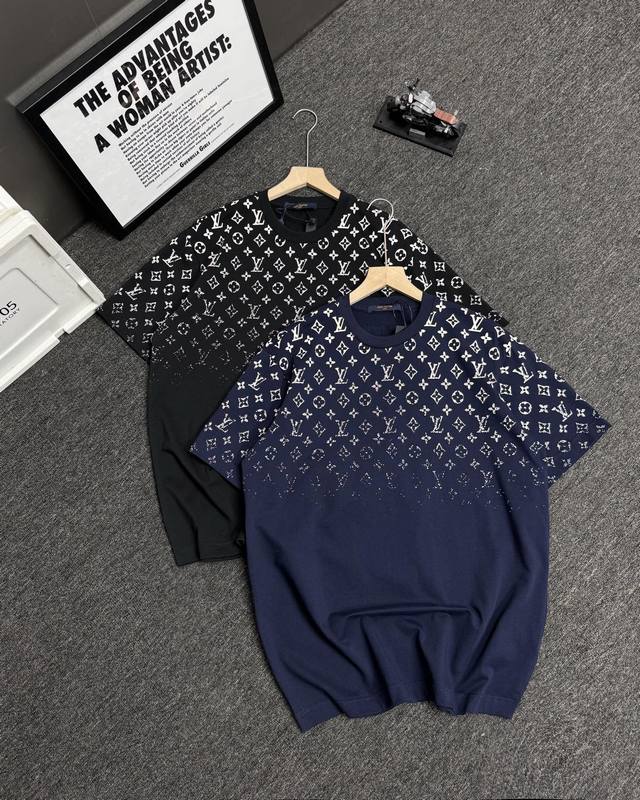 Lv 2025Ss Louis Vuitton full print upper gradient letter print short-sleeved T-s