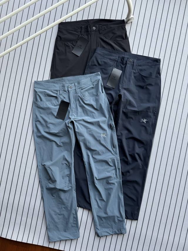 Arc'teryx solid color water-repellent stretch straight casual pants An all-round