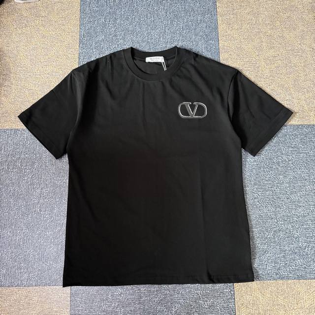 Valentino, 2025 Ss spring and summer new front and back logo printed round neck