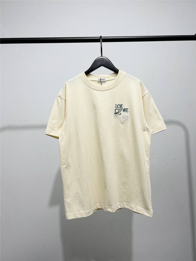 High version, very good quality! High-quality Loewe dislocation logo embroidere