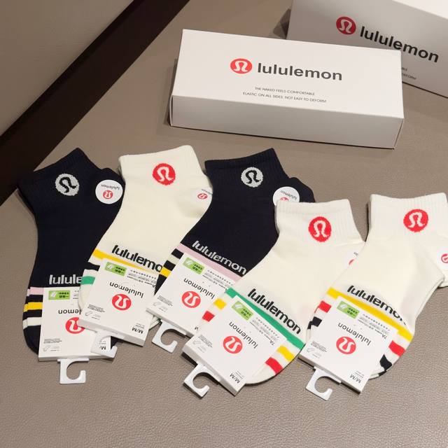 Lulu new women's socks, this series of socks are super beautiful, highly recomme