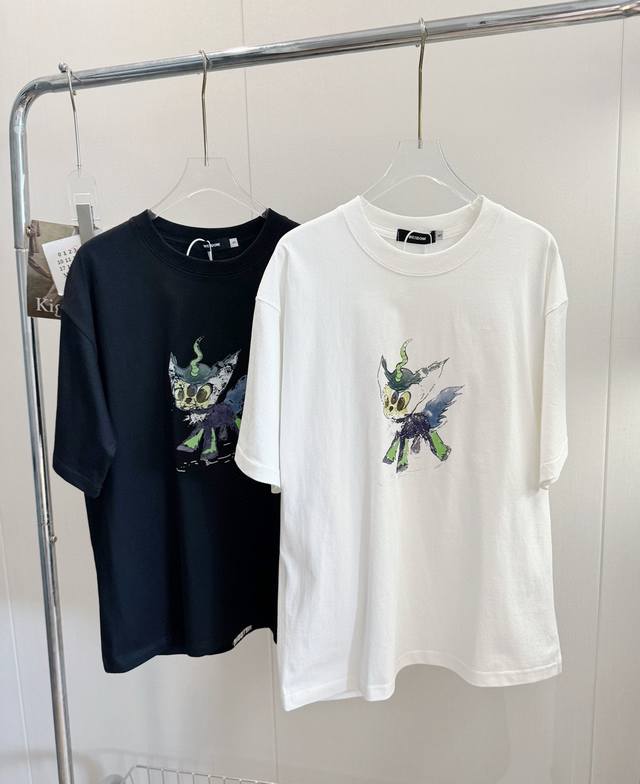 Product name: We11Don* Little Monster Graffiti Embroidery Short Sleeve Size: SM