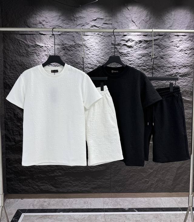 High-quality suit Versace Du Meisha head portrait 3D convex and concave dark pa