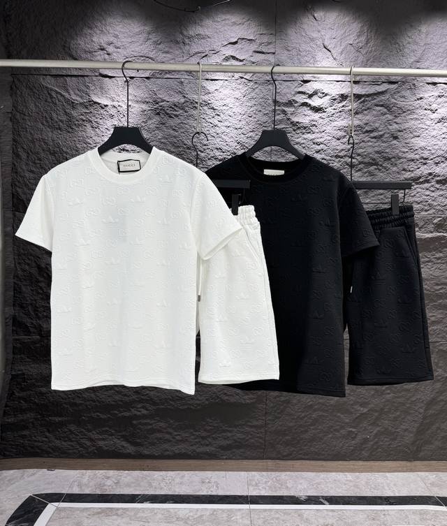 High-quality suit Gucciadidas Gucci and Adidas co-branded 3D convex and concave