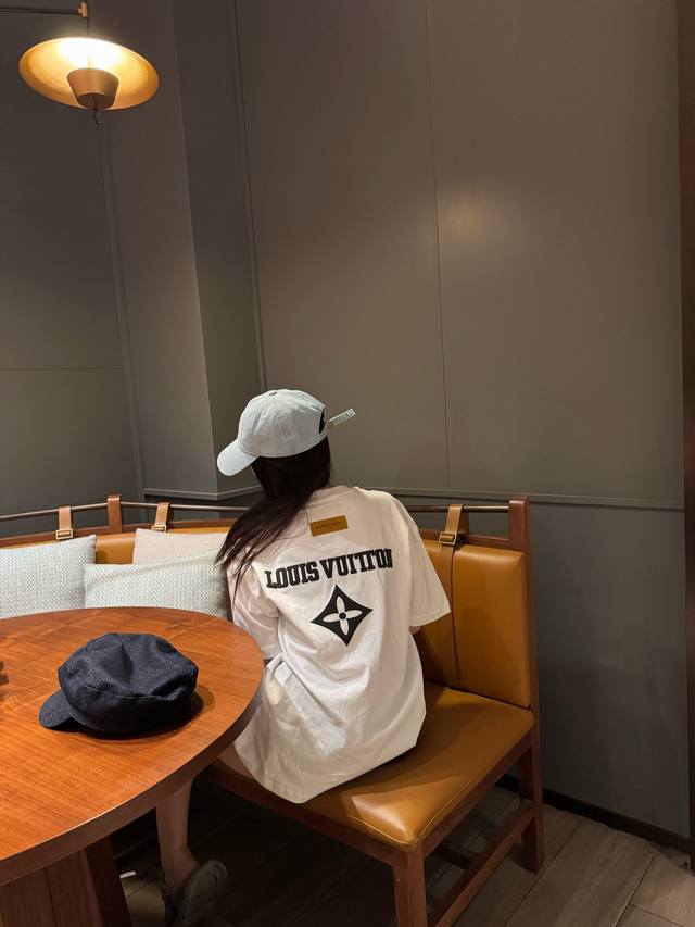 Louis Vuitton Lv embossed letter couple's heavy-duty short-sleeved T-shirt! Loos
