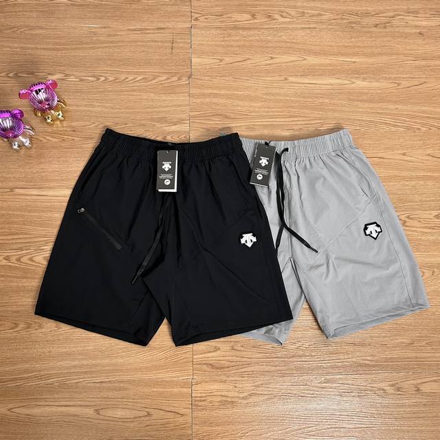Descente high-performance outdoor quick-drying embroidered shorts The quality of