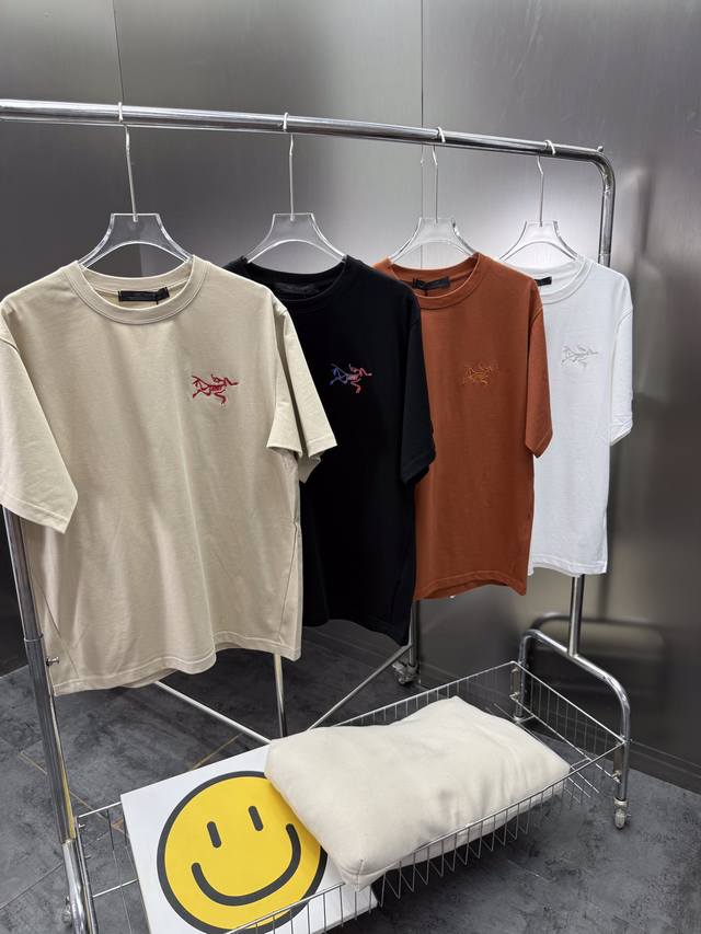 This T-shirt starts with a round neck design. The curvature of the round neck is