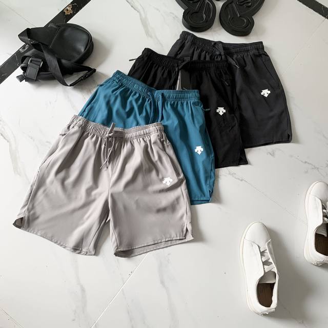 Descente men's woven sports shorts summer style lightweight breathable quick-dry