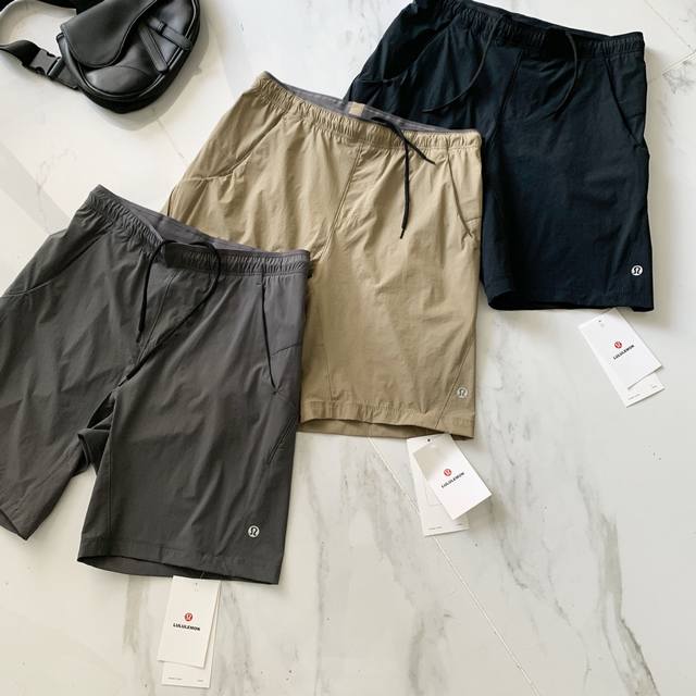 Lulu Lulu men's summer drawstring woven casual shorts. In the hot summer, this p