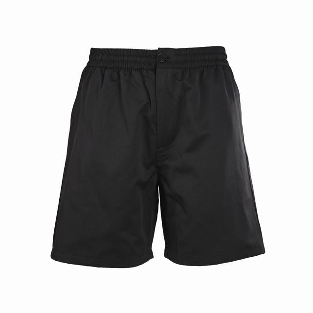 Ami shorts with small letter logo embroidery on the back pocket uses 32-count 46