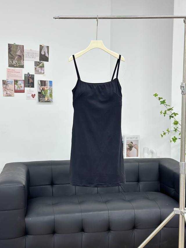 Fabric solid color casual back hollow design suspender dress Design concept Acco