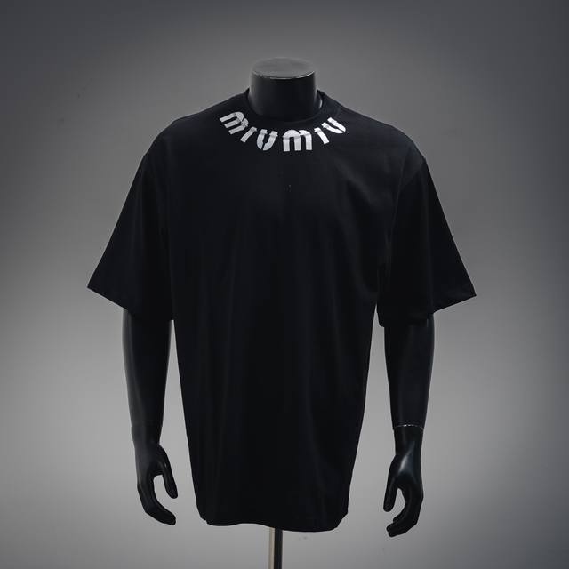 Miu Miu 25Ss Neckline Letter Print Short Sleeve T-shirt With its exquisite and s